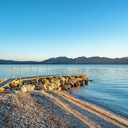 Old Boat Double 10 Apartamento Nikiana